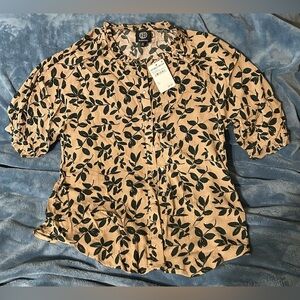 Bobeau Khaki and Forest Green Leaf Pattern Top